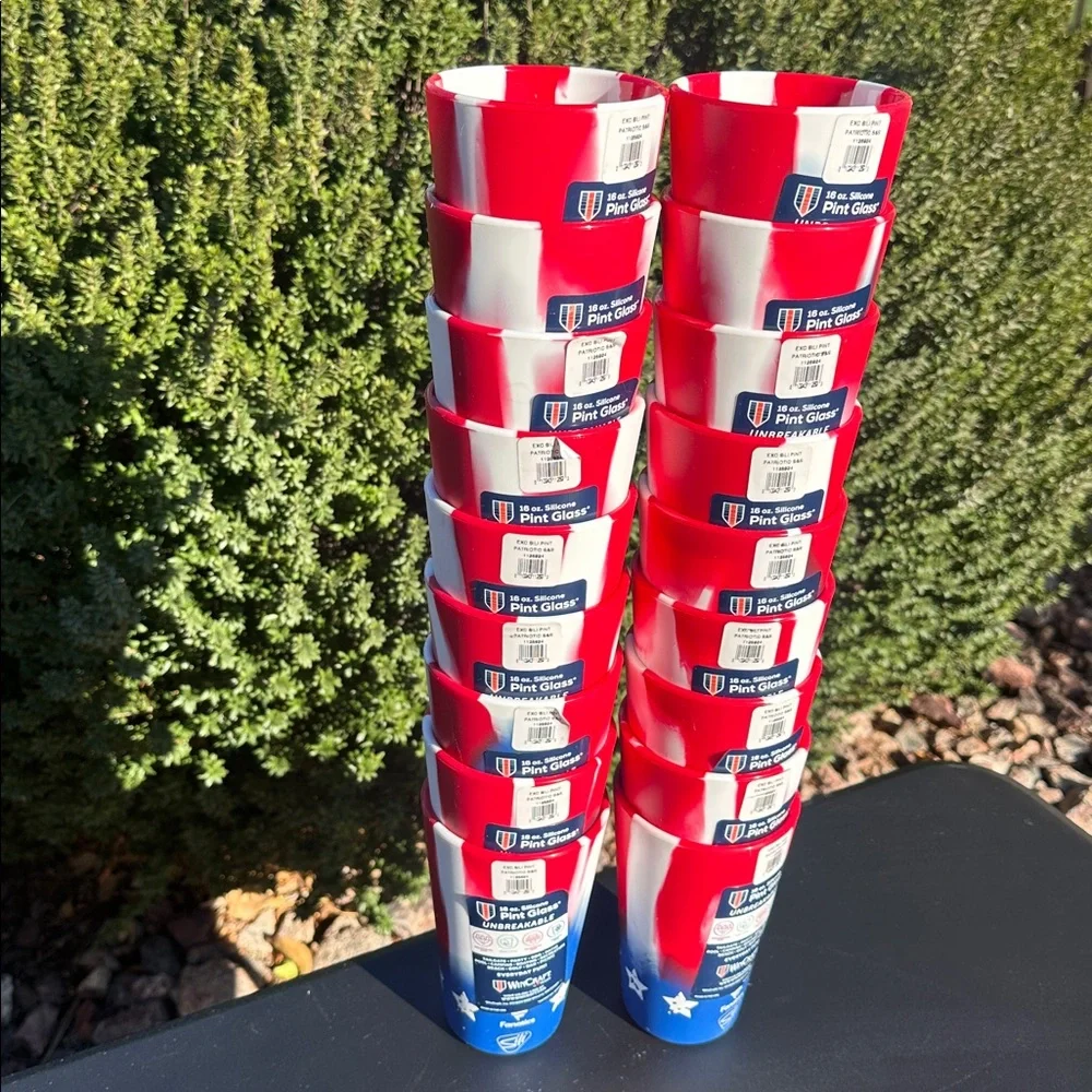 Wincraft Fanatics Silipint 16oz silicone pint glass set of 18 counts-brand new